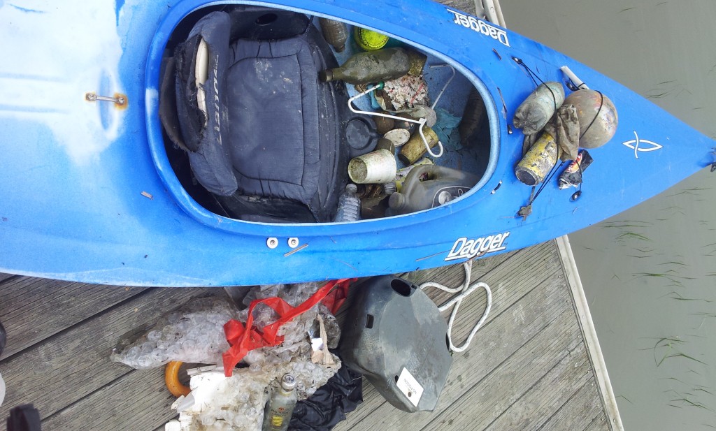 Trash cleanup during GWC King Tide Creek Tour to 101 March 8, 2016